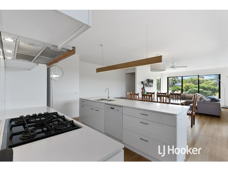 7 Paperbark Place, Inverloch VIC 3996