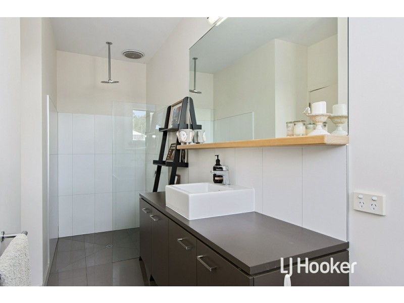 7 Paperbark Place, Inverloch VIC 3996