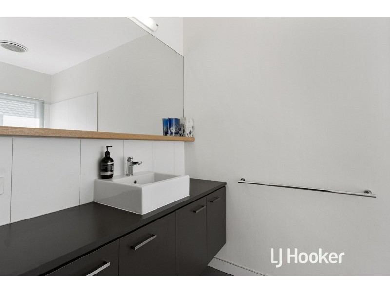 7 Paperbark Place, Inverloch VIC 3996