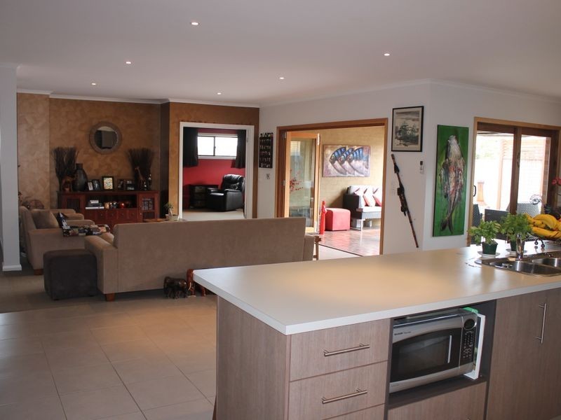 22 Mariner Place, Inverloch VIC 3996