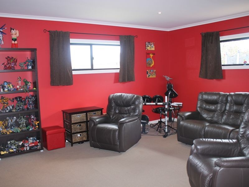 22 Mariner Place, Inverloch VIC 3996