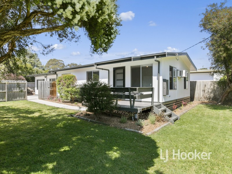 53 Wonthaggi Road, Inverloch VIC 3996