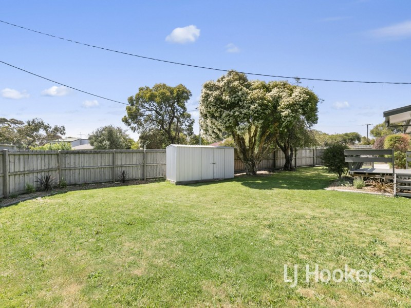 53 Wonthaggi Road, Inverloch VIC 3996