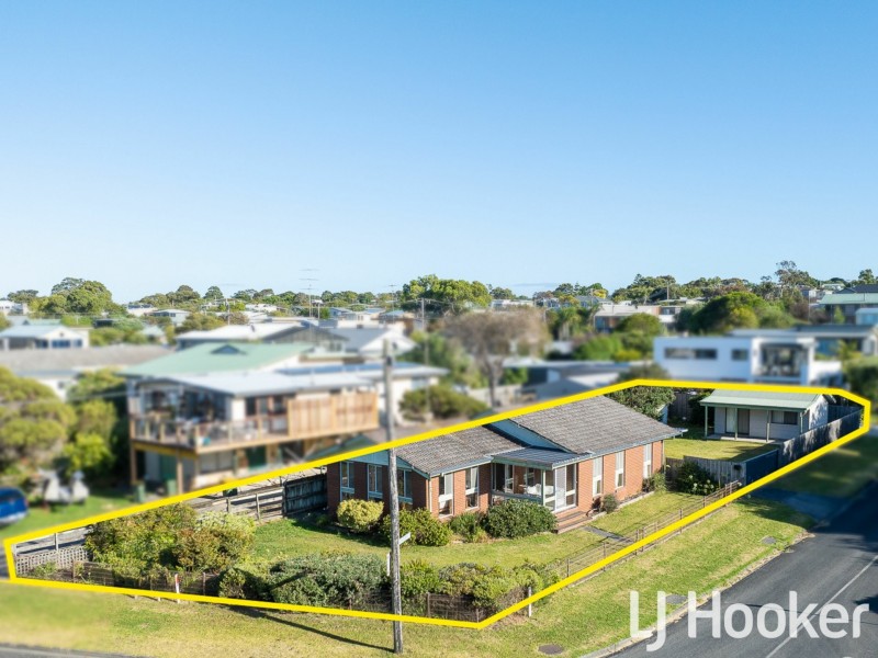35 The Esplanade, Inverloch VIC 3996