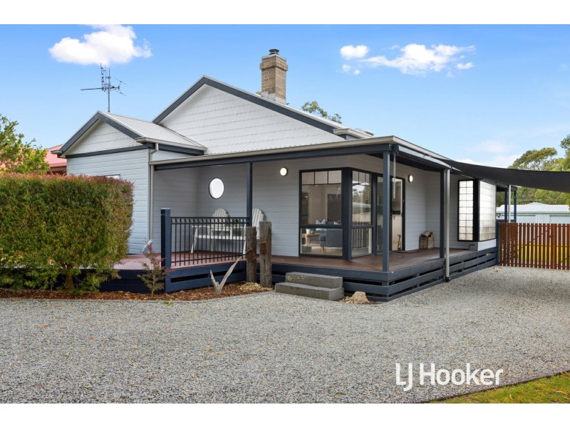 61 Dixon Street, Inverloch VIC 3996