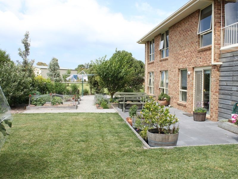 30 Meanderri Drive, Inverloch VIC 3996