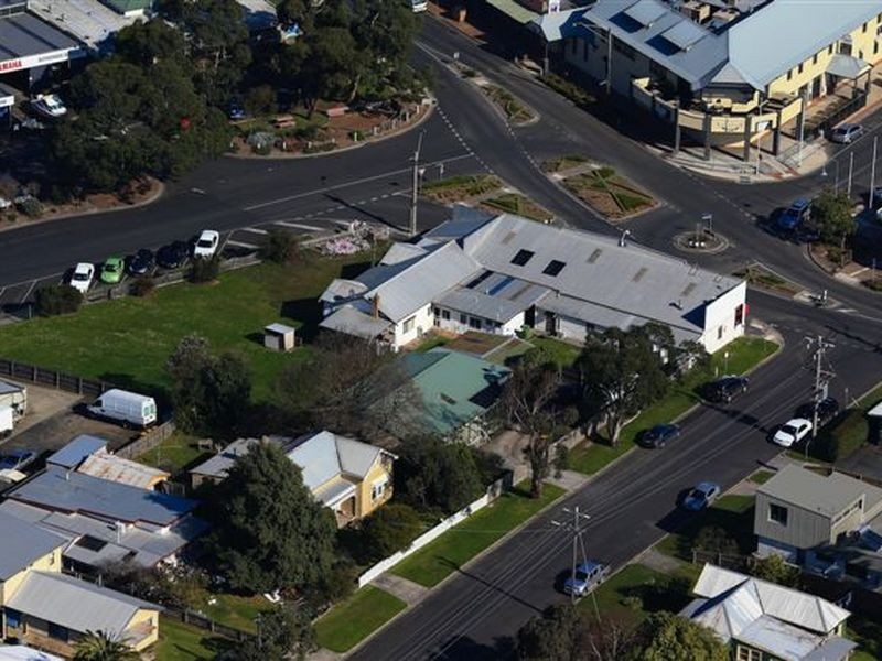 4 Hopetoun Street, Inverloch VIC 3996