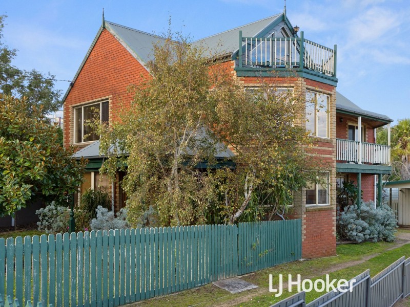 12 Cuttriss Street, Inverloch VIC 3996