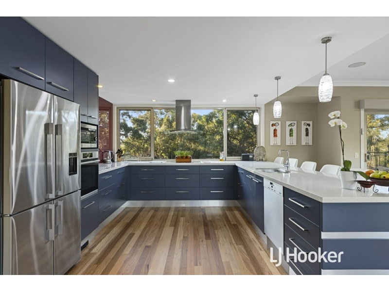 184 Albert Ruttle Drive, Inverloch VIC 3996