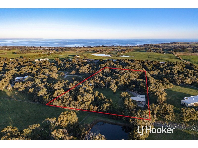 184 Albert Ruttle Drive, Inverloch VIC 3996