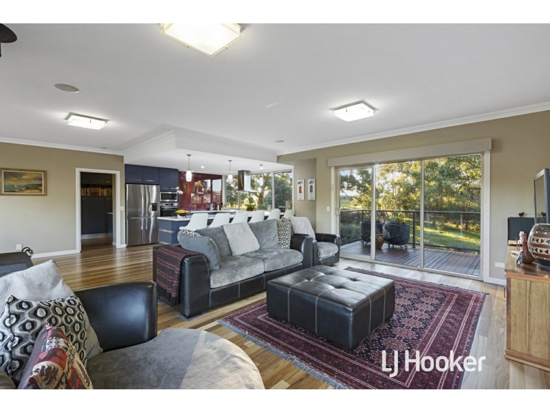 184 Albert Ruttle Drive, Inverloch VIC 3996