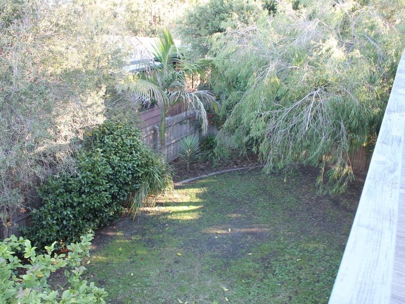 82 Bayview Avenue, Inverloch VIC 3996