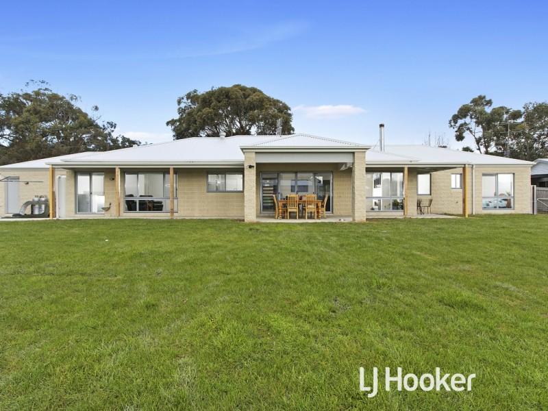 12-14 Whitelaw Street, Meeniyan VIC 3956