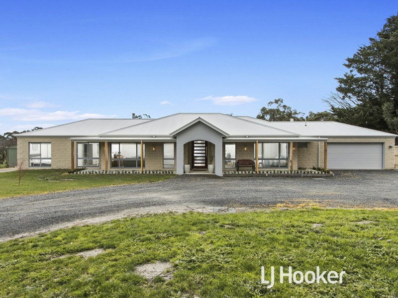 12-14 Whitelaw Street, Meeniyan VIC 3956