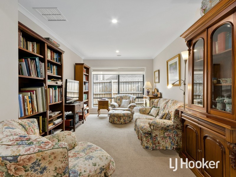 5 Radiata Place, Inverloch VIC 3996