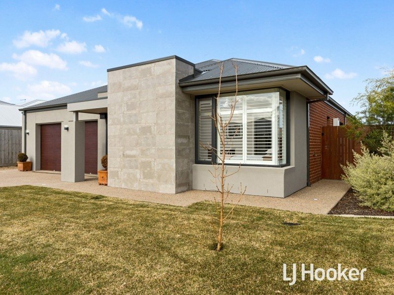 5 Radiata Place, Inverloch VIC 3996