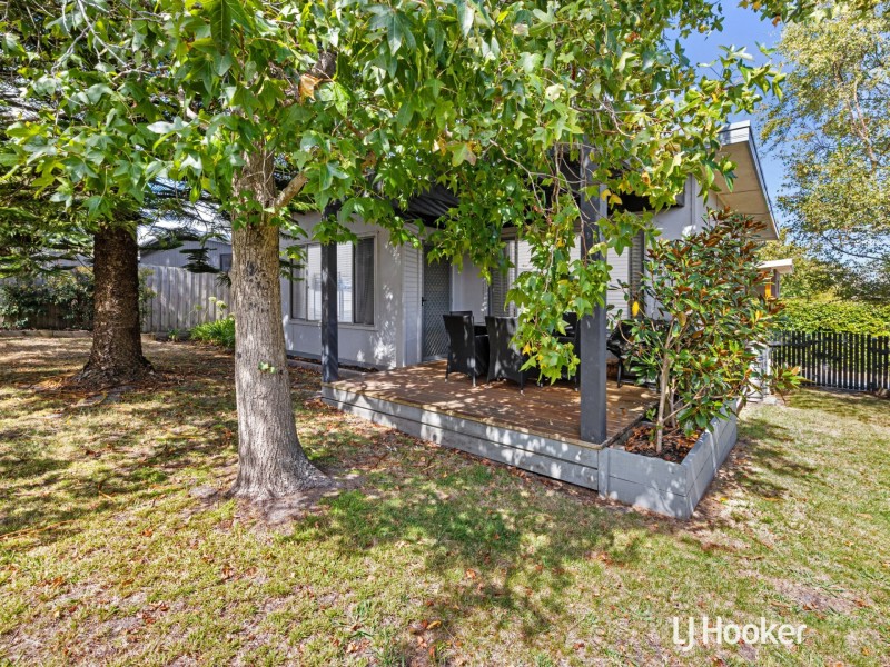 12 Corsair Grove, Inverloch VIC 3996