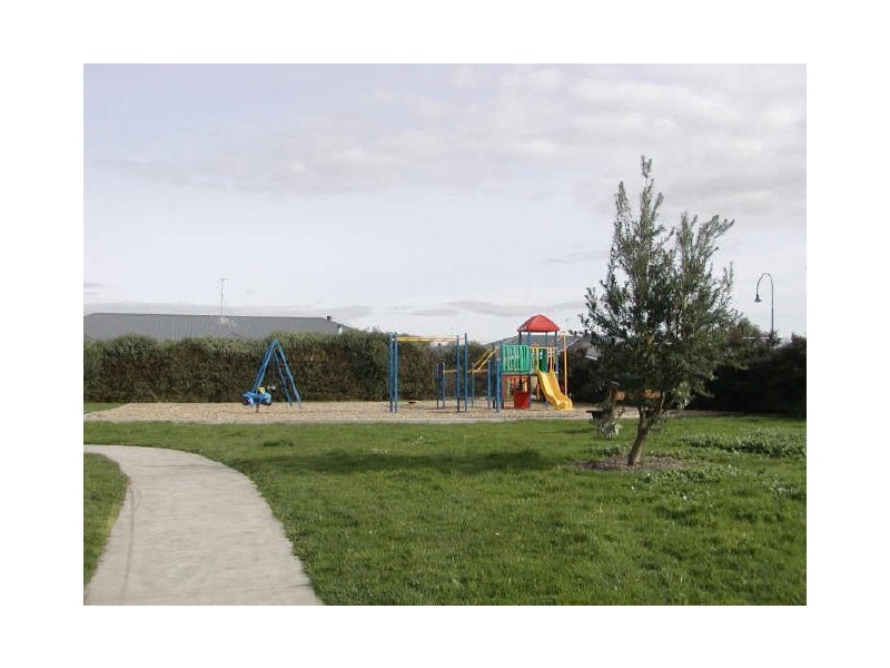 19 Regatta Place, Inverloch VIC 3996