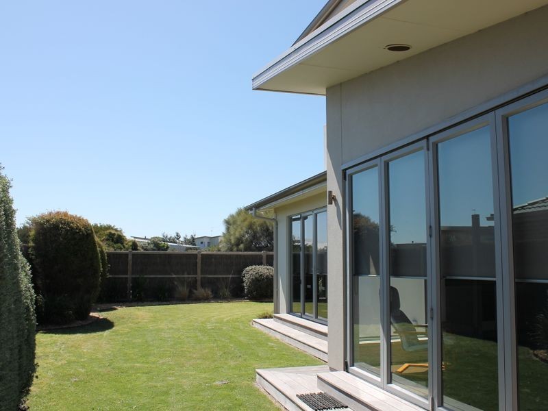 1 Blue Water Circle, Cape Paterson VIC 3995