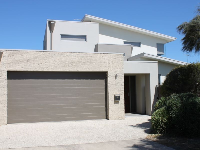 1 Blue Water Circle, Cape Paterson VIC 3995