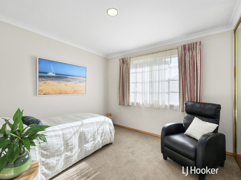 9 The Crescent, Inverloch VIC 3996
