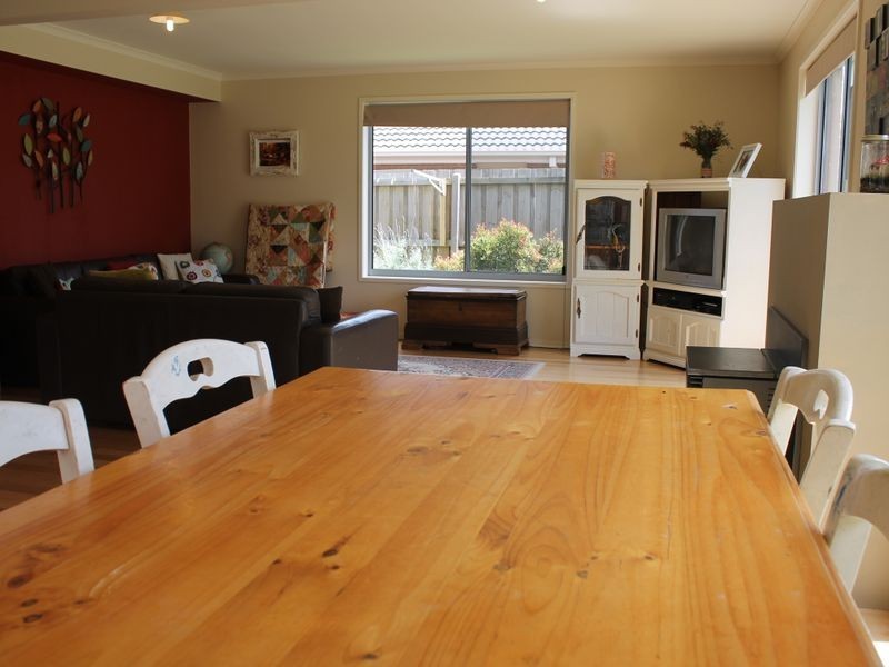 6 Meridian Court, Inverloch VIC 3996