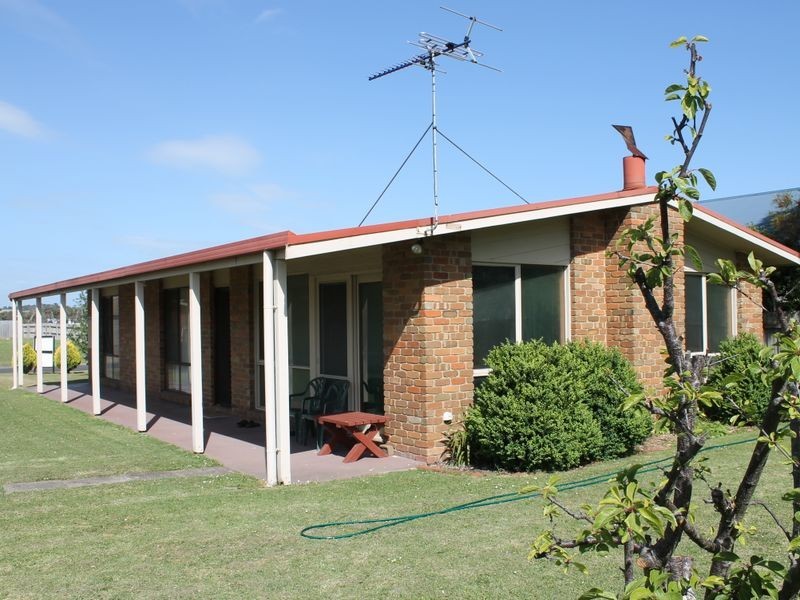 9 Youll Grove, Inverloch VIC 3996