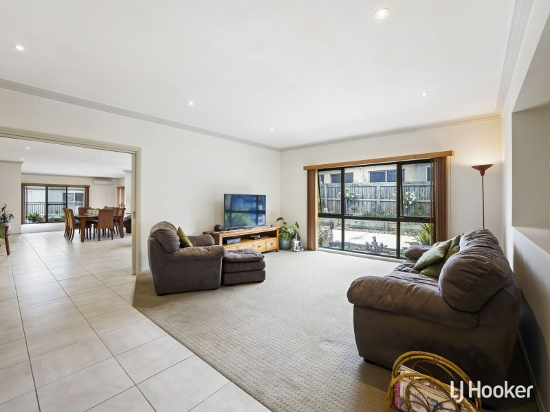 31 Woodland Heath Drive, Inverloch VIC 3996