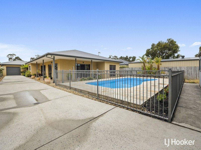 31 Woodland Heath Drive, Inverloch VIC 3996
