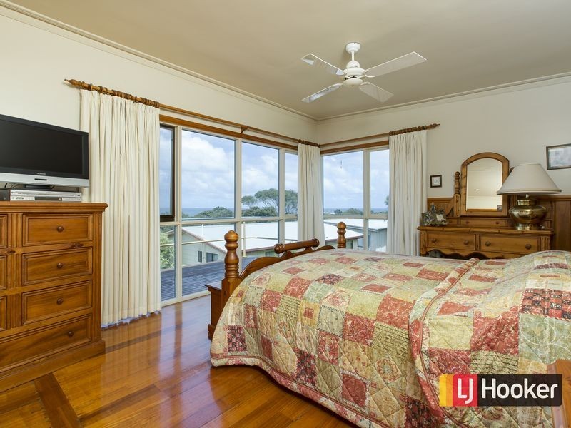 1 Nardoo Street, Cape Paterson VIC 3995