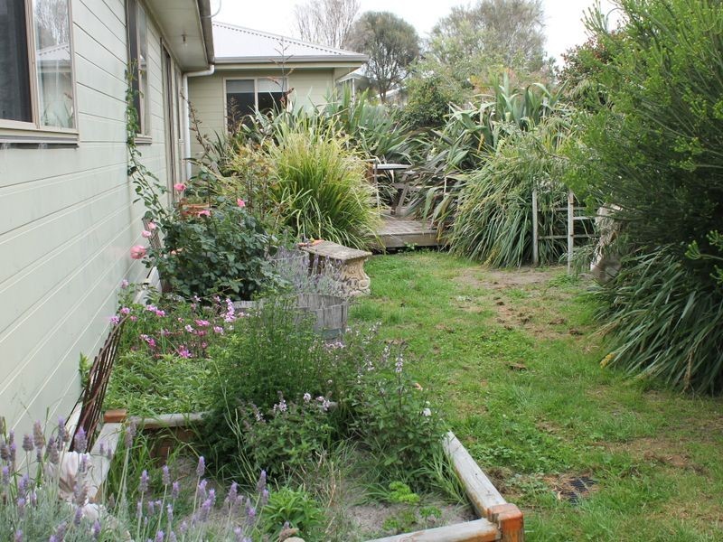 7 The Helm, Inverloch VIC 3996