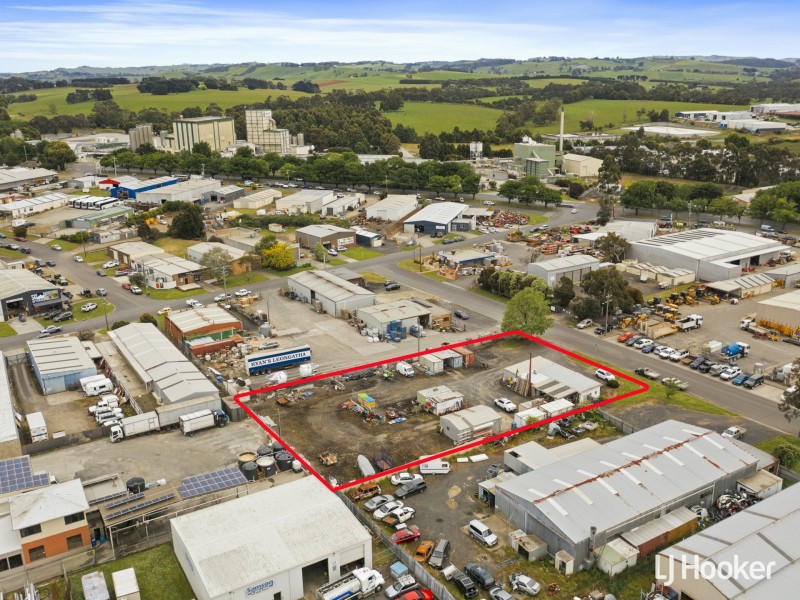 15-17 Ashenden Street, Leongatha VIC 3953