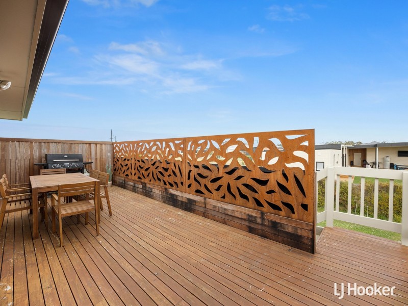 13 Oceanic Drive, Inverloch VIC 3996