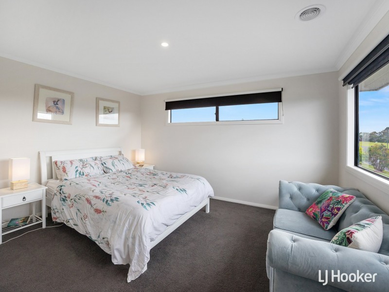 13 Oceanic Drive, Inverloch VIC 3996