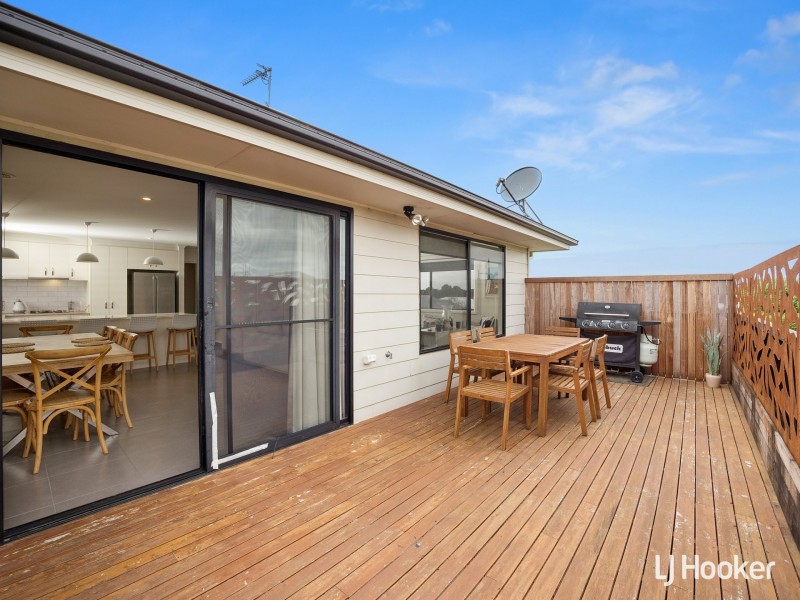 13 Oceanic Drive, Inverloch VIC 3996