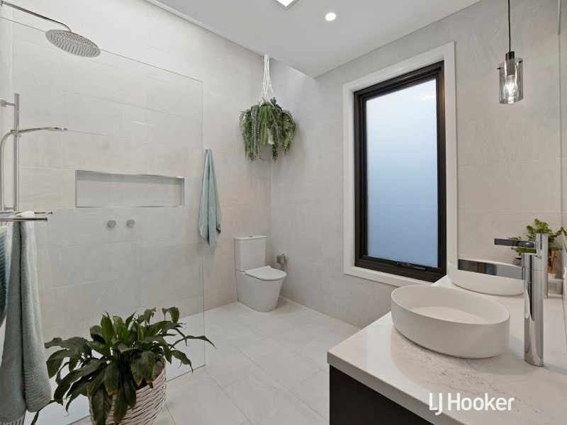 5 Capri Place, Inverloch VIC 3996