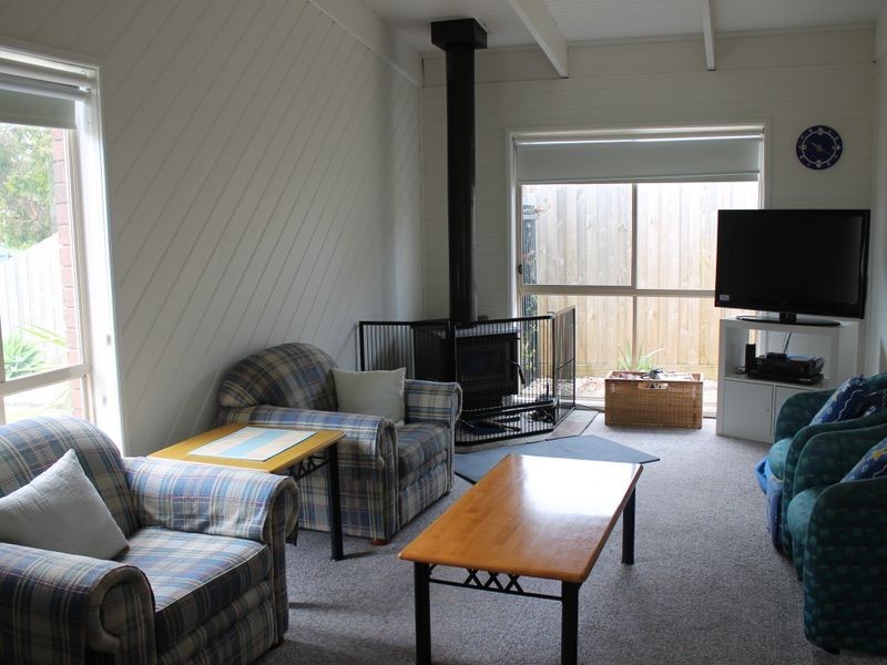 5 Youll Grove, Inverloch VIC 3996