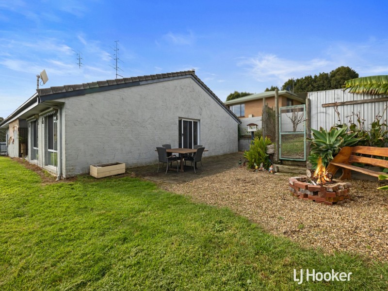 16 Meikle Street, Meeniyan VIC 3956