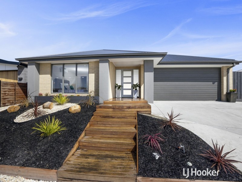 7 Albatross Drive, Inverloch VIC 3996
