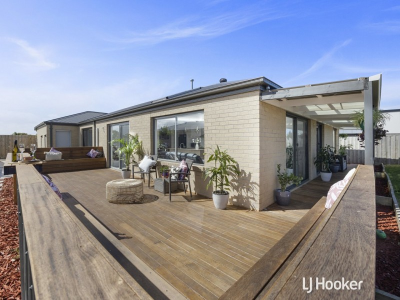 7 Albatross Drive, Inverloch VIC 3996