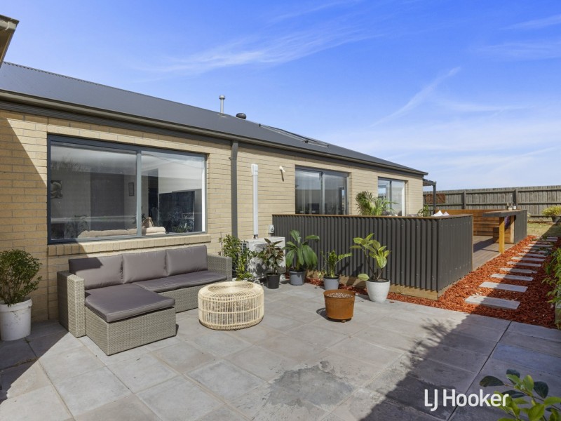7 Albatross Drive, Inverloch VIC 3996