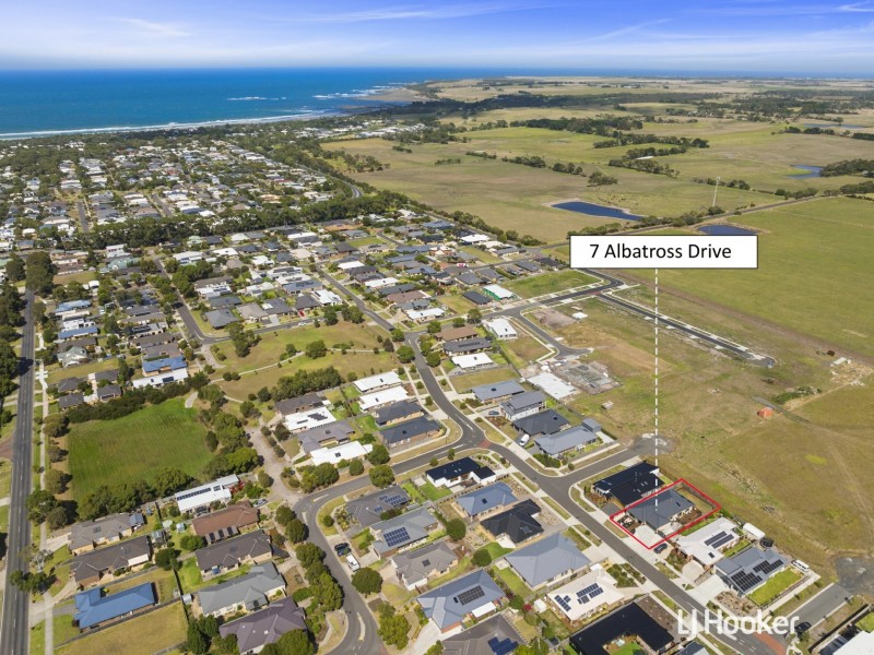 7 Albatross Drive, Inverloch VIC 3996