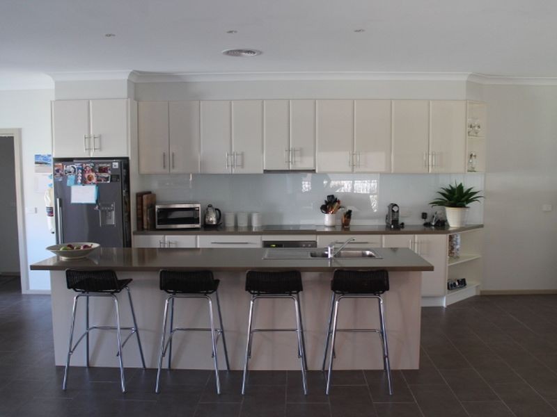 11 Beachcomber Drive, Inverloch VIC 3996