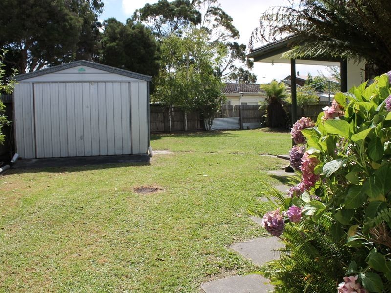 35 Garden Crescent, Inverloch VIC 3996