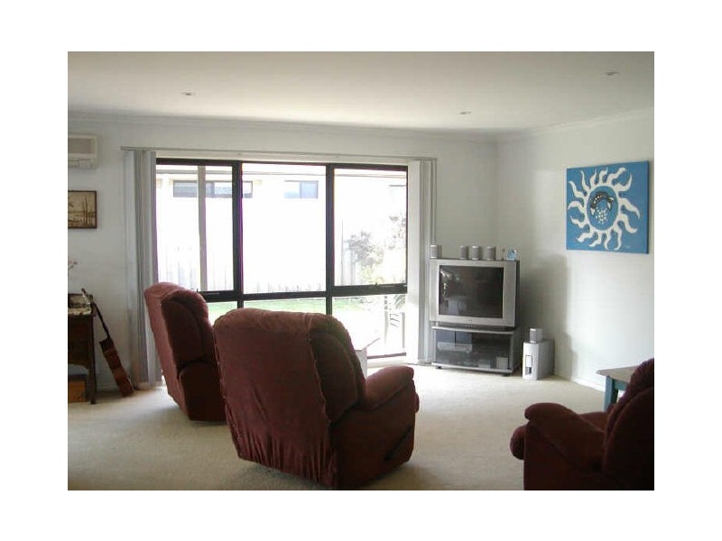 1 Golders Green, Inverloch VIC 3996