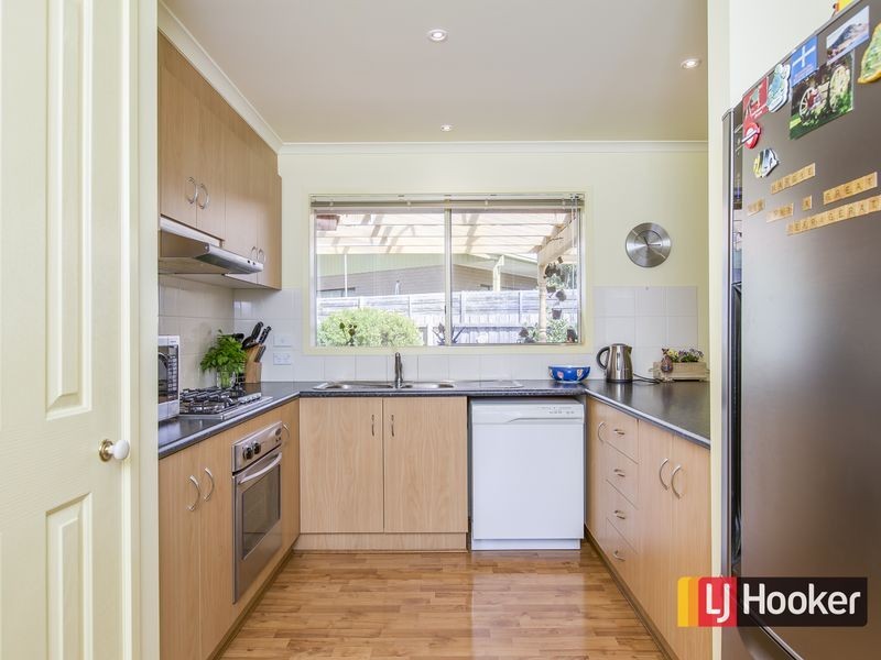 2 Usher Court, Inverloch VIC 3996