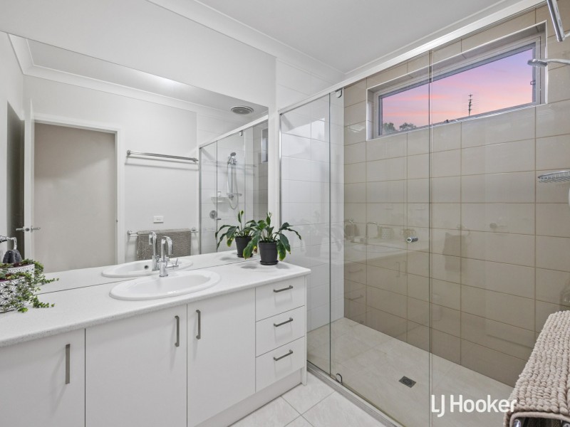 34 Honeyeater Circuit, Inverloch VIC 3996