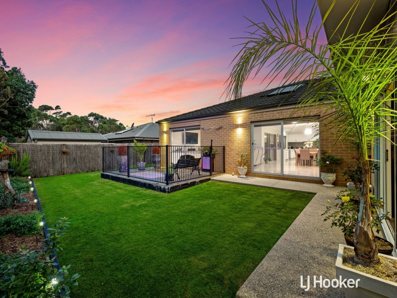34 Honeyeater Circuit, Inverloch VIC 3996