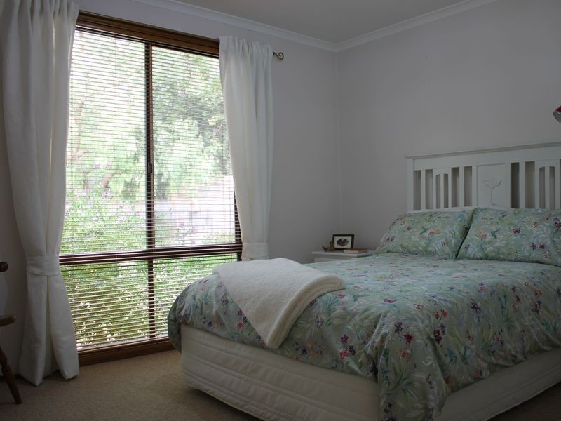 4 Mandy Court, Inverloch VIC 3996