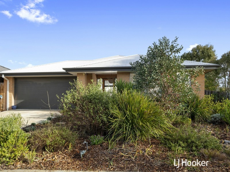 2 Somerset Place, Inverloch VIC 3996